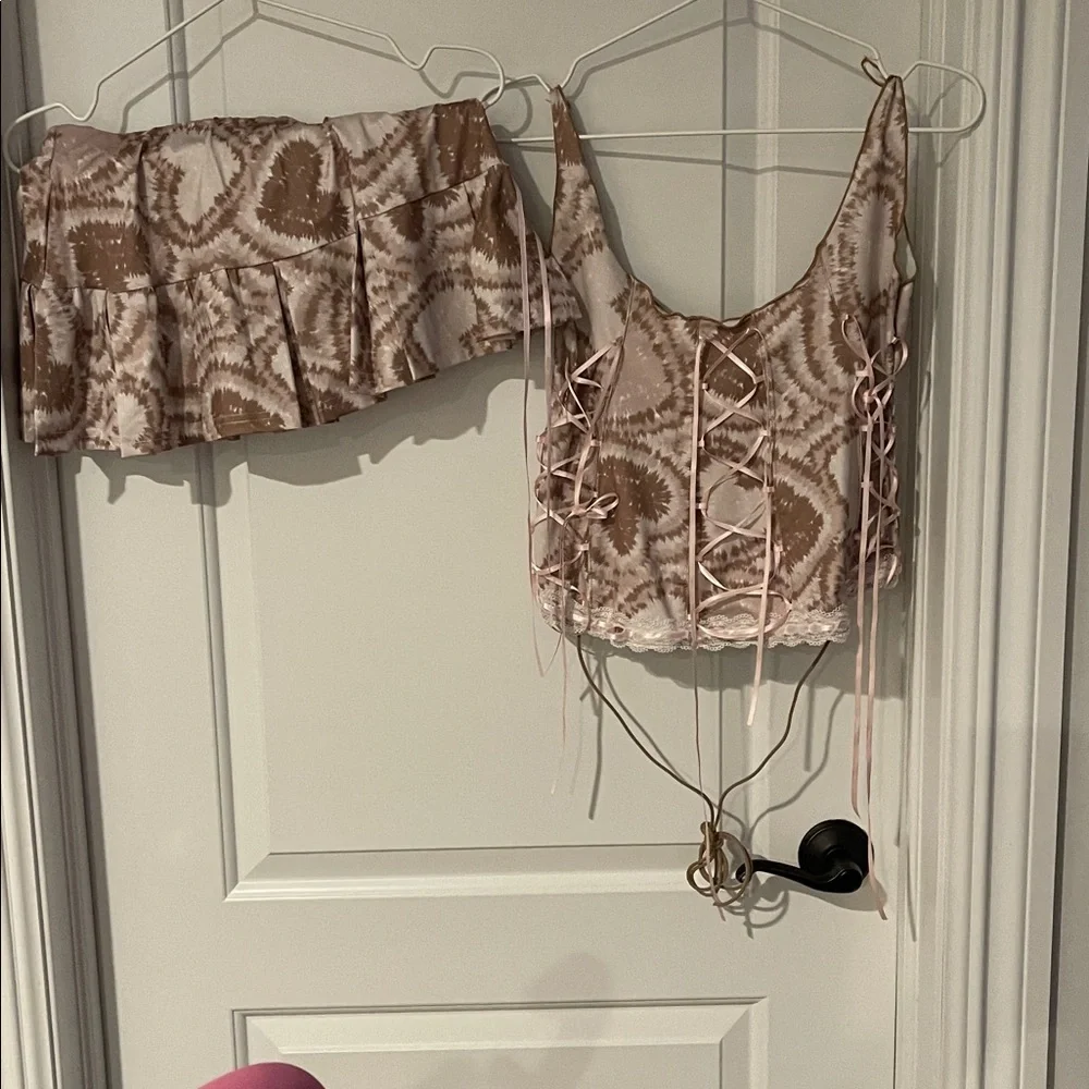 Pink and White Tie-Dye Two-Piece Set with hearts all over so fabulous - Picture 6 of 8